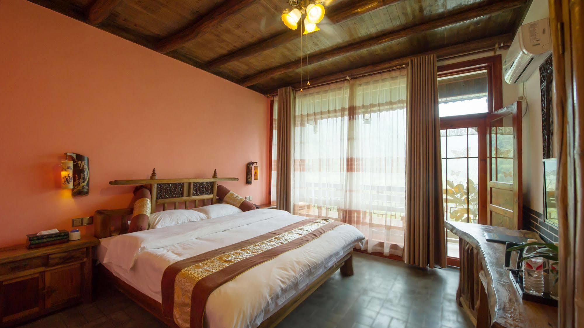 Yangshuo Scenic Mountain Retreat Hotel Ngoại thất bức ảnh