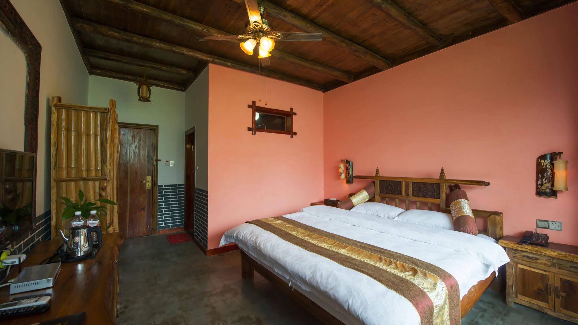 Yangshuo Scenic Mountain Retreat Hotel Ngoại thất bức ảnh