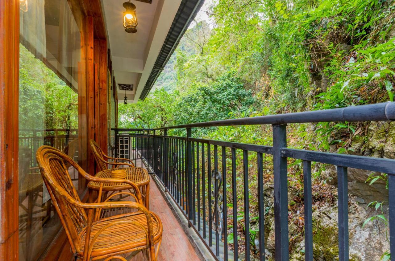 Yangshuo Scenic Mountain Retreat Hotel Ngoại thất bức ảnh